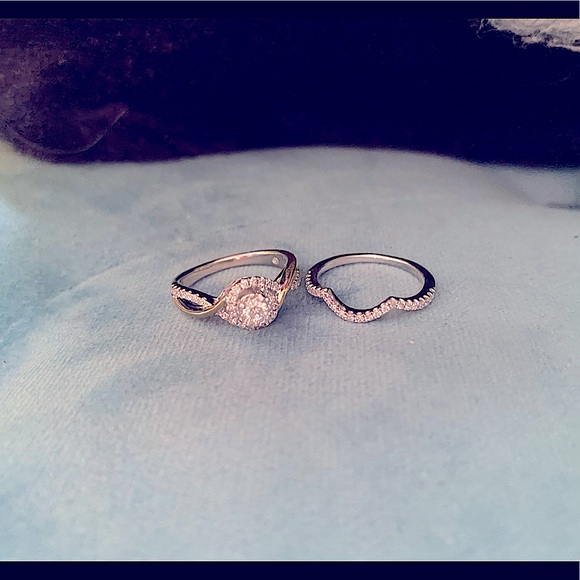 Yellow and White Gold Diamond Bridal Ring Set - Picture 1 of 5